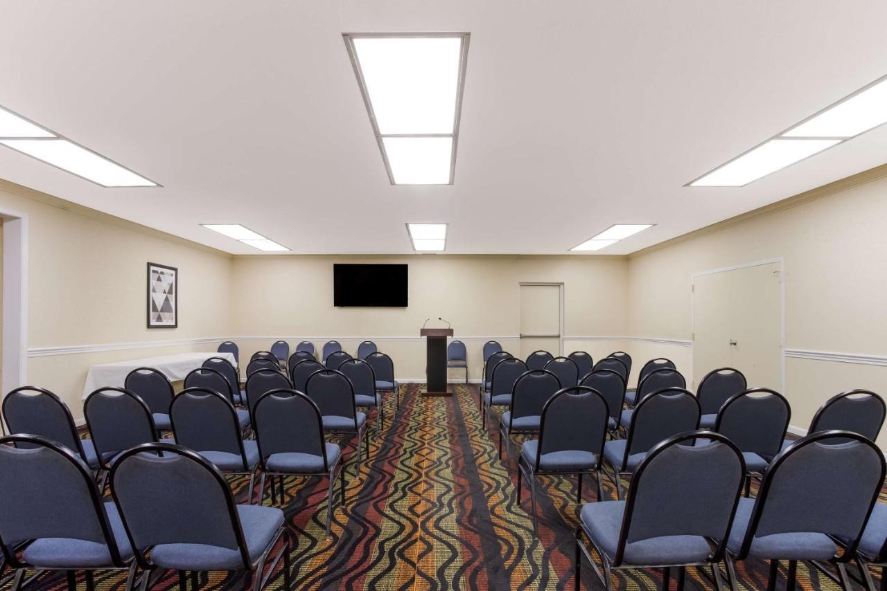 Surestay Plus Hotel By Best Western Greenwood Extérieur photo