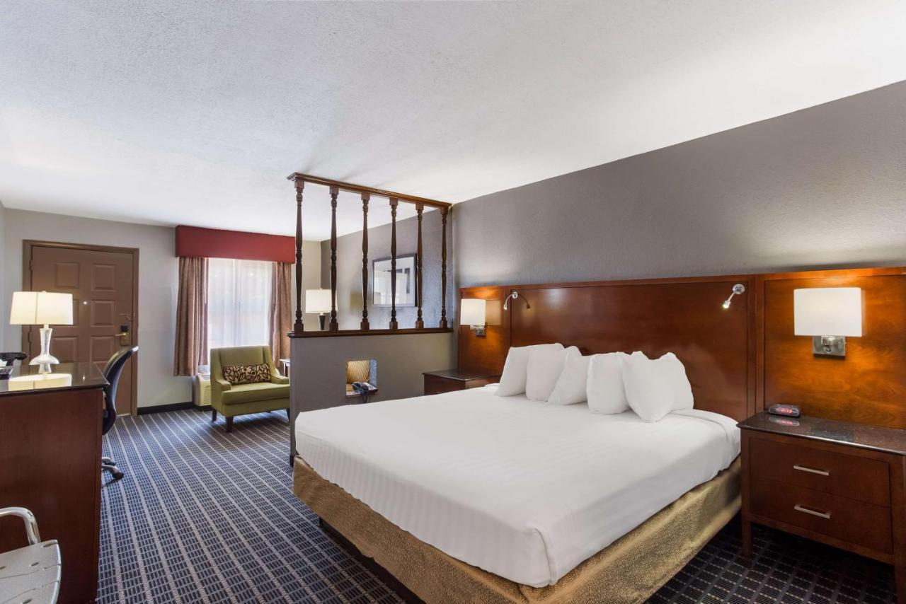 Surestay Plus Hotel By Best Western Greenwood Extérieur photo