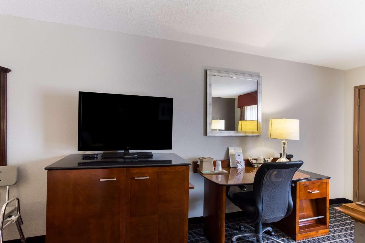Surestay Plus Hotel By Best Western Greenwood Extérieur photo