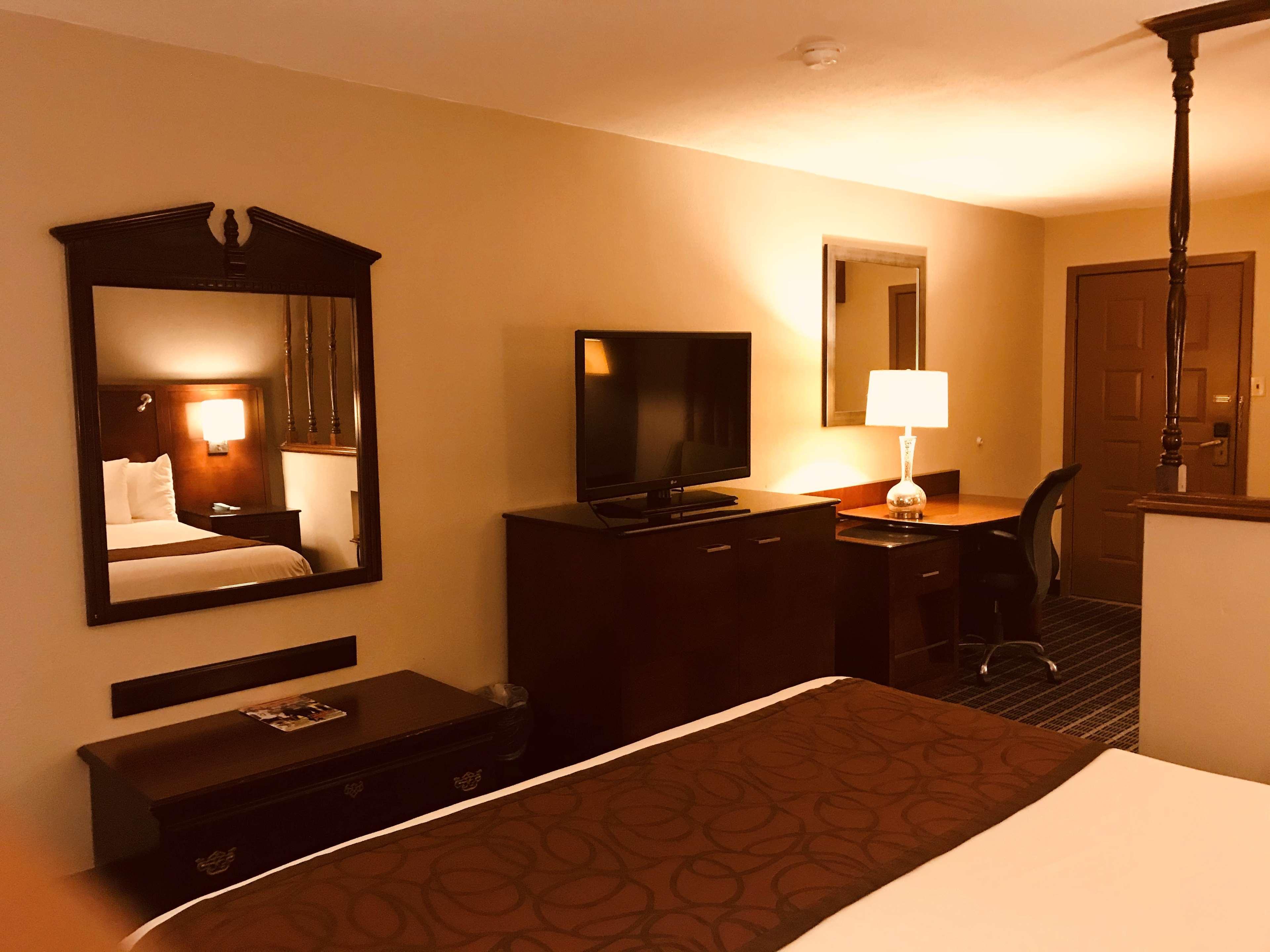 Surestay Plus Hotel By Best Western Greenwood Extérieur photo