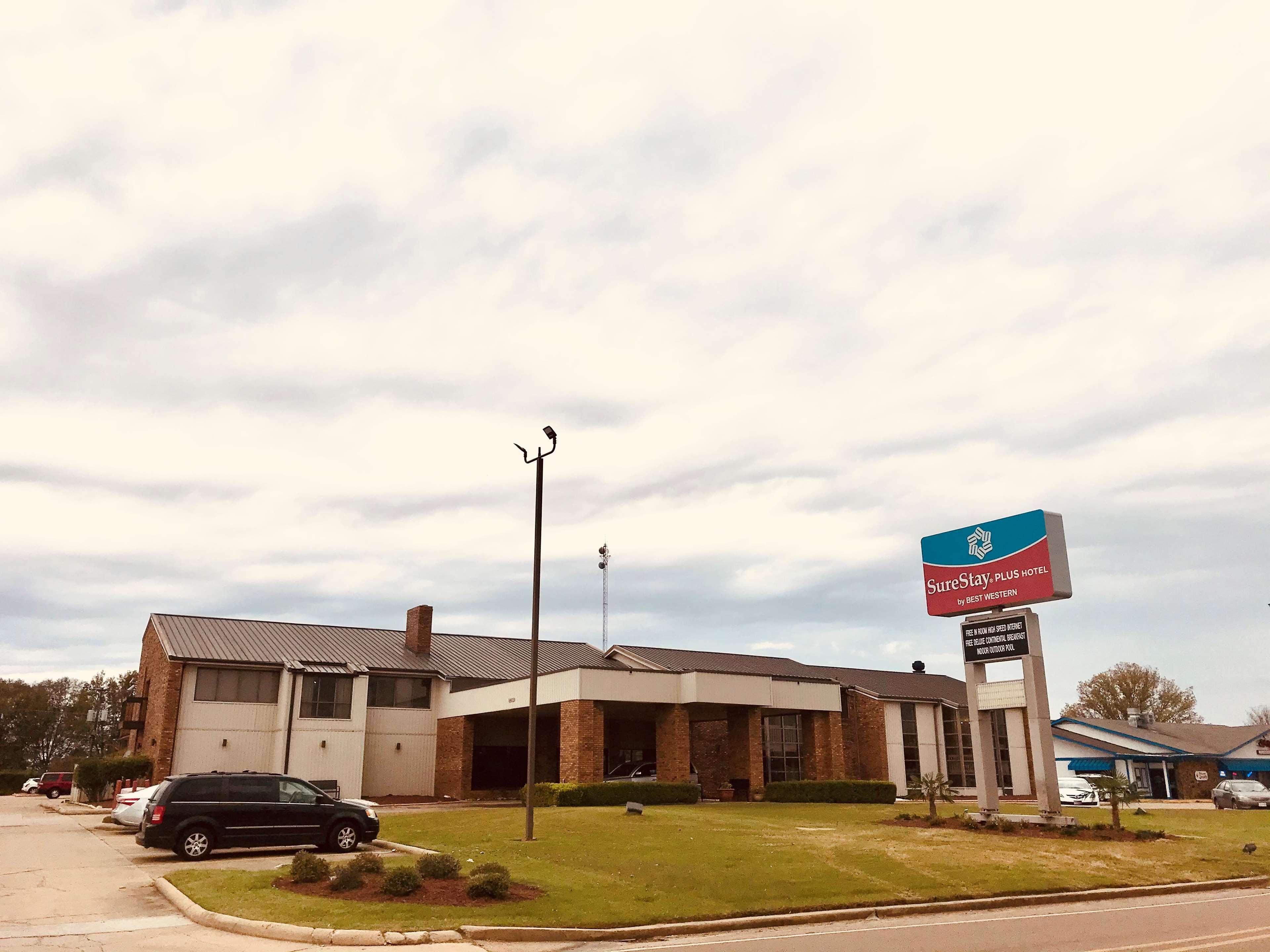 Surestay Plus Hotel By Best Western Greenwood Extérieur photo