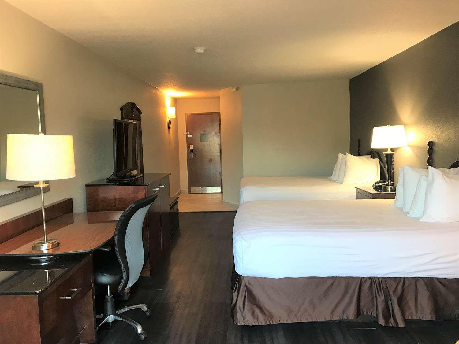 Surestay Plus Hotel By Best Western Greenwood Extérieur photo