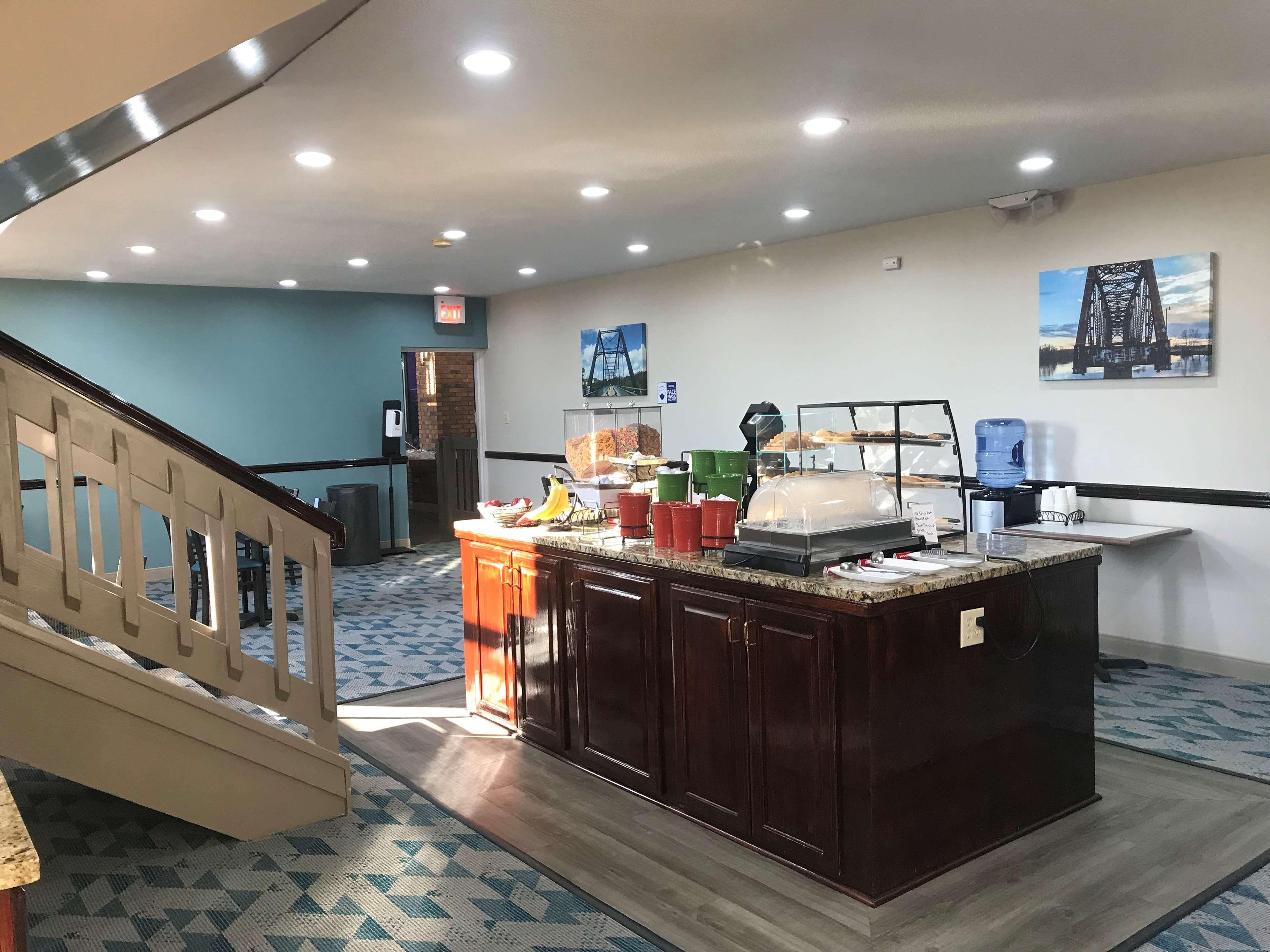 Surestay Plus Hotel By Best Western Greenwood Extérieur photo